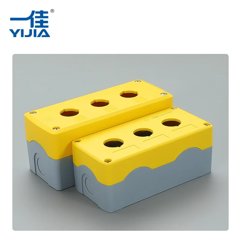 Bosca cnaipe plaisteach